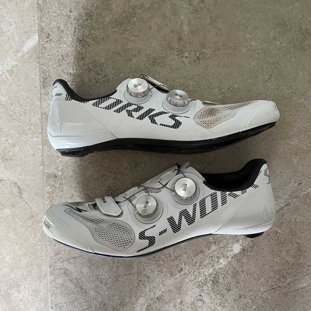 S-Works Vent Road Shoes (White, EU43/US9.6), Sports Equipment, Bicycles   Parts, Parts  Accessories on Carousell