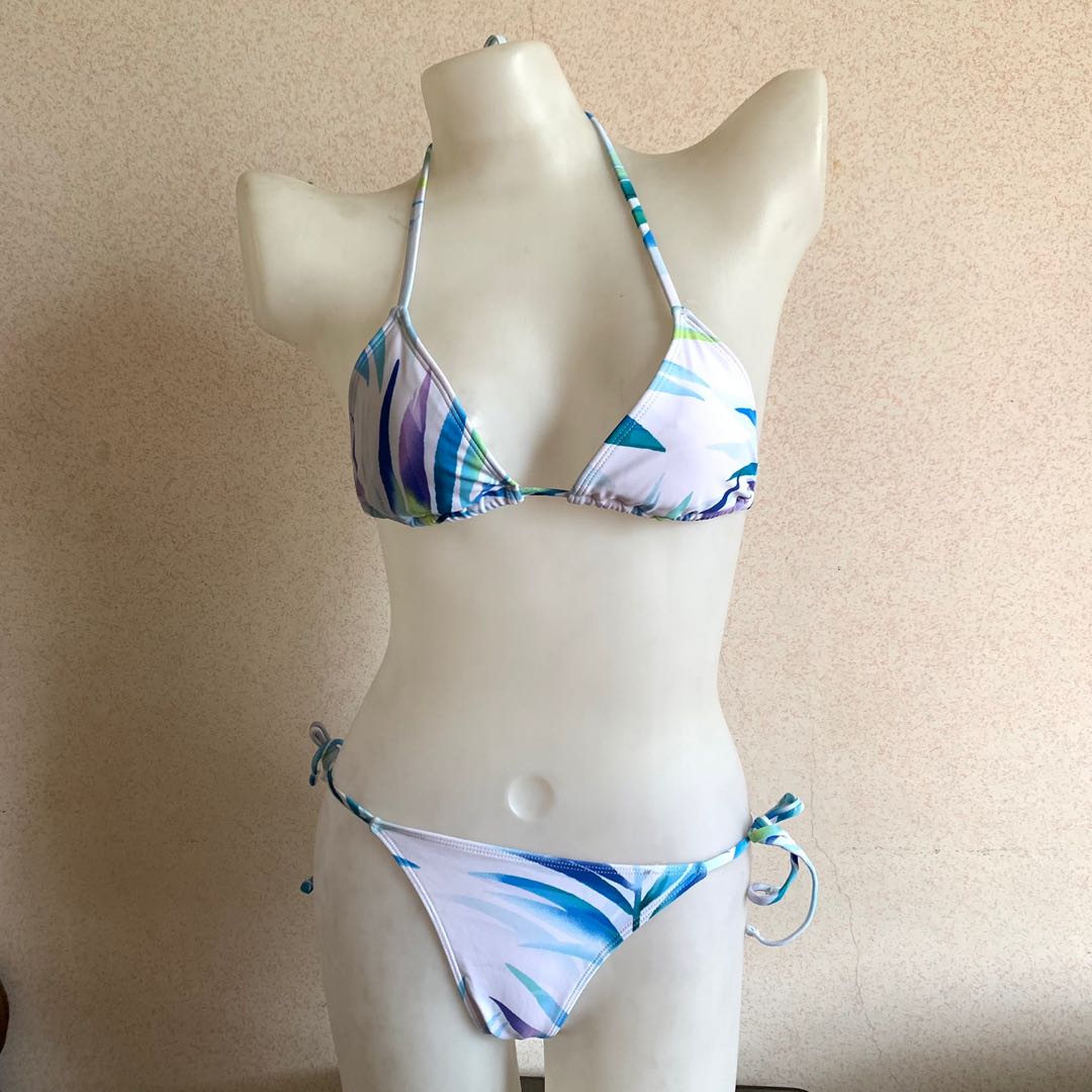 TRIANGULAR TWO PIECE  SIZE BIKINI