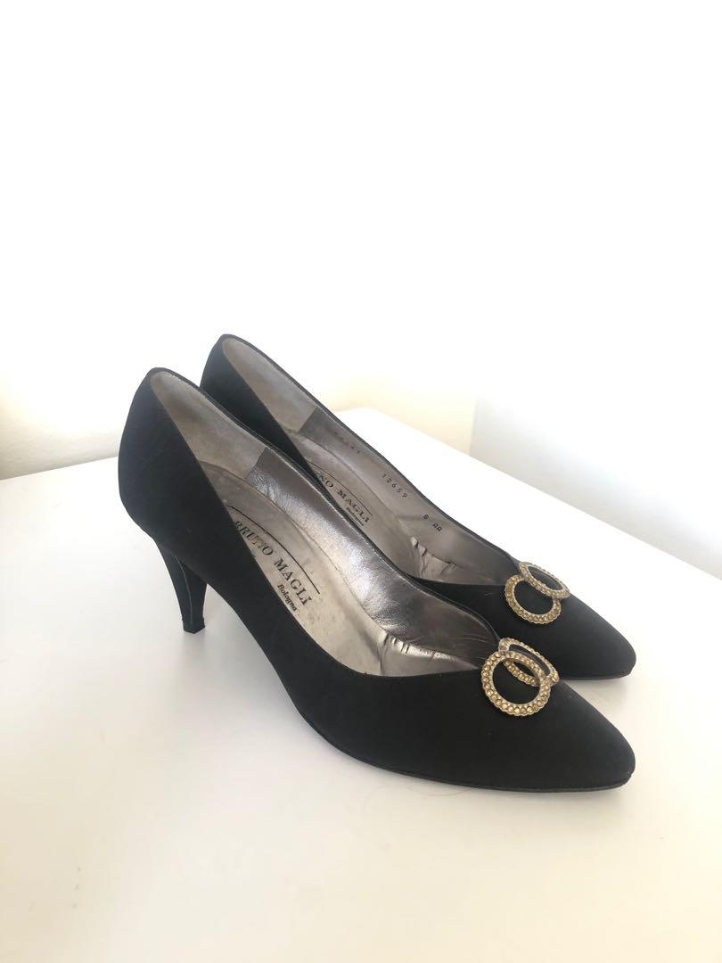 Vintage Bruno Magli Kitten Heels (Category: Heels) located in Manila. Submitted by jjnguyen (Listing ID 1154989886, Image 3). Description: Authentic Comes with box Slightly negotiable Loc: Pasig City Don’t hesitate to message me for more details :) .