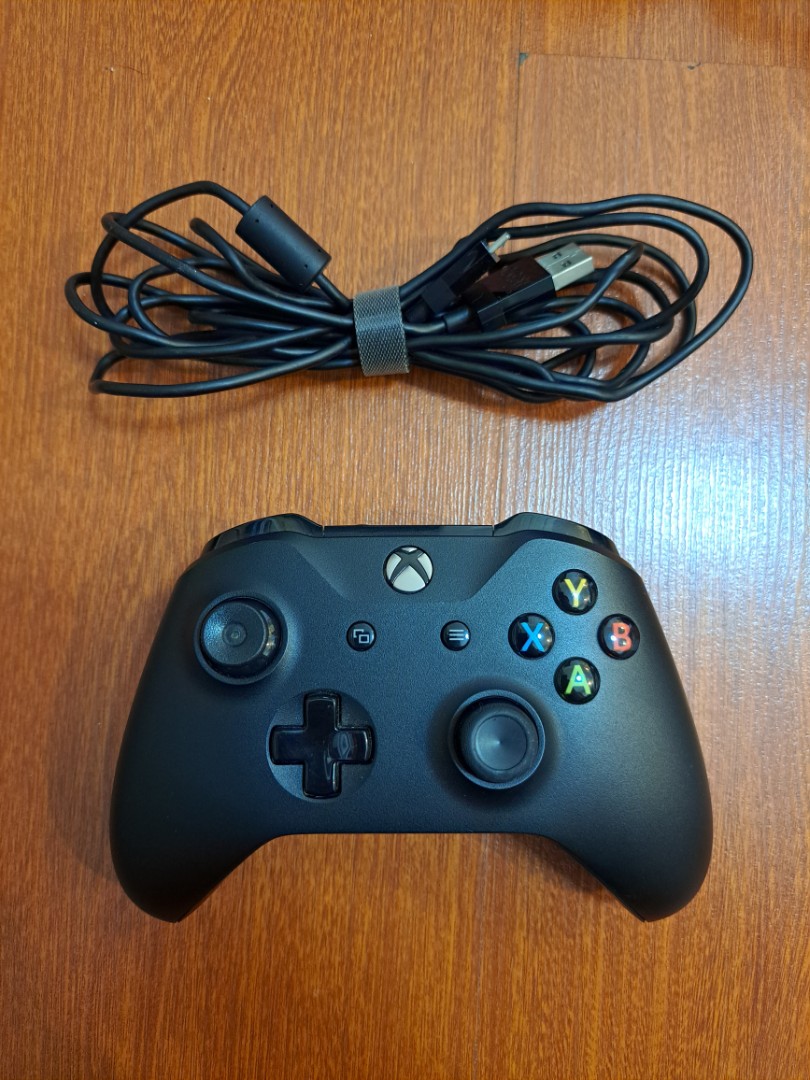 XBOX One Controller Black (Used for PC) Wireless or Wired, Video Gaming