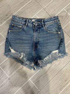 Zara highwaist jeans shorts - US 2
