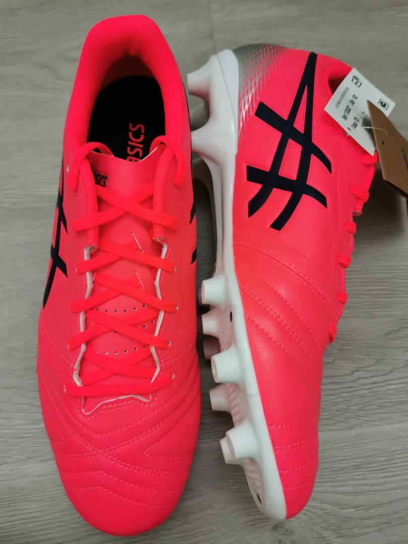 Red asics football discount boots