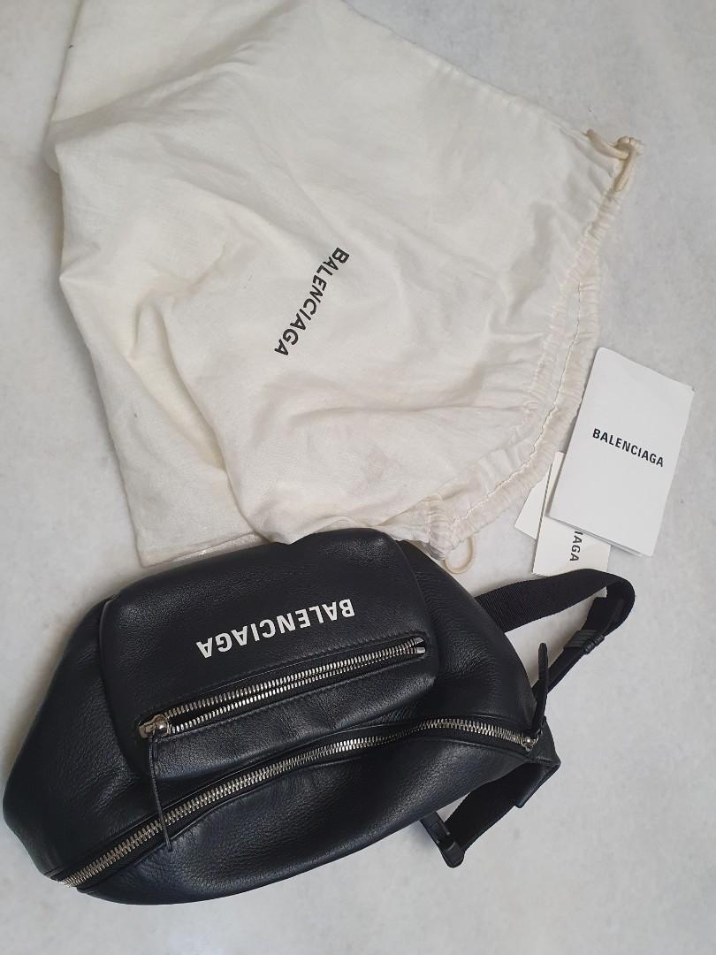 Balenciaga Belt Bag (Category: Luxury Bags & Wallets) located in Mandaluyong City. Submitted by katrinaorante (Listing ID 1155285424, Image 1). Description: bought in Hongkong with dust bag and card like new.