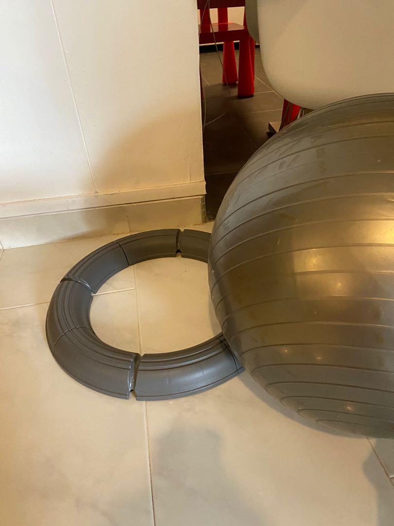 Big Yoga ball stand, Sports Equipment, Sports & Games, Racket & Ball