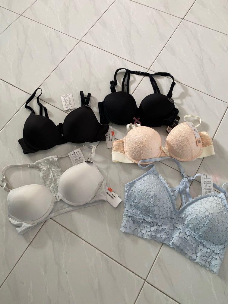 Young Hearts Bras with Tag, 80B 80C, Women's Fashion, New Undergarments &  Loungewear on Carousell