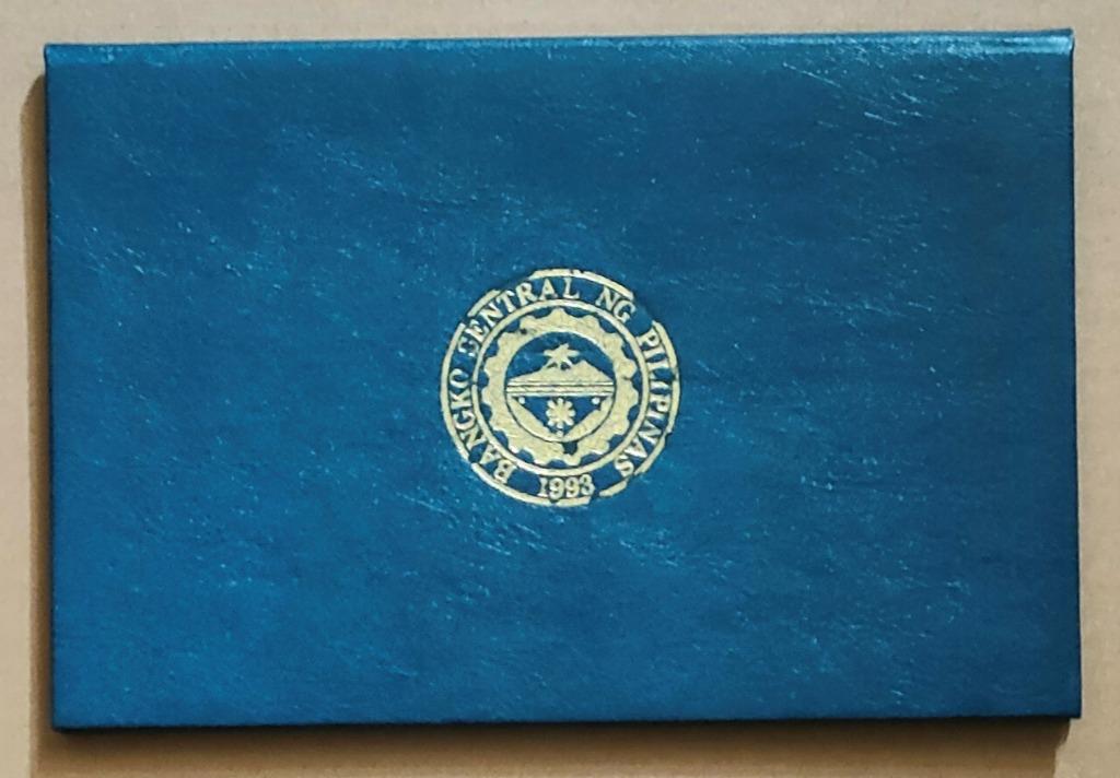Centennial 2000 Pesos Commemorative Banknotes (Category: Currency) located in San Jose del Monte. Submitted by redranola (Listing ID 1155140775, Image 3). Description: Collectible Items Commemorative Issue Original Packaging Uncirculated * Note : Faded BSP Seal at Packaging Cover.