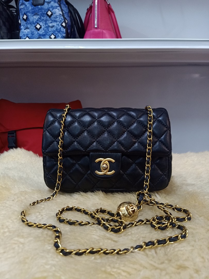 Chanel 22k AS3393 Black Small Flap Bag Rectangular in Lambskin with  Adjustable GHW Straps