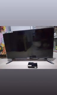 Changhong 32 inch TV w/ TV PLUS