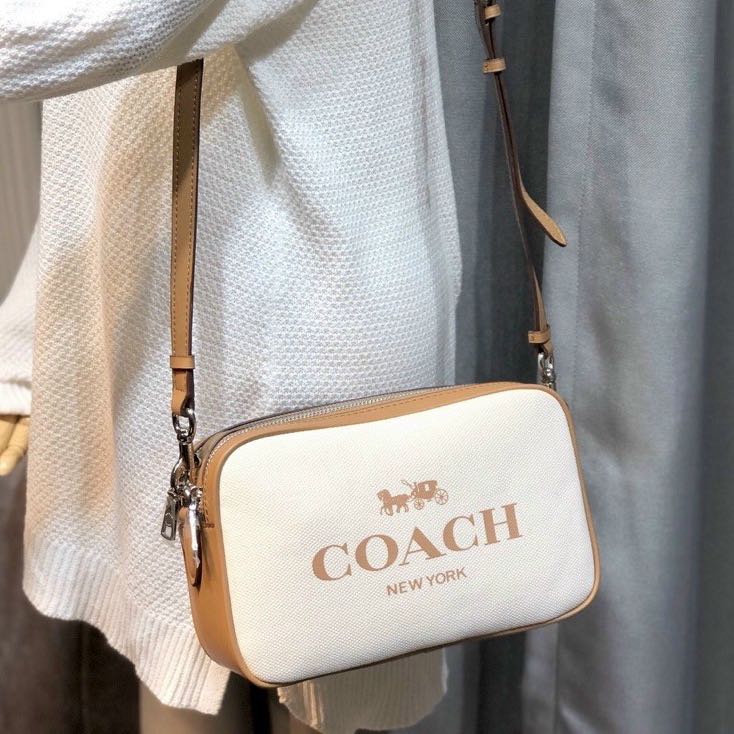 Coach Jes Crossbody In Colorblock (Women Camera Messenger Sling Shoulder  Bag), Women's Fashion, Bags & Wallets, Cross-body Bags on Carousell