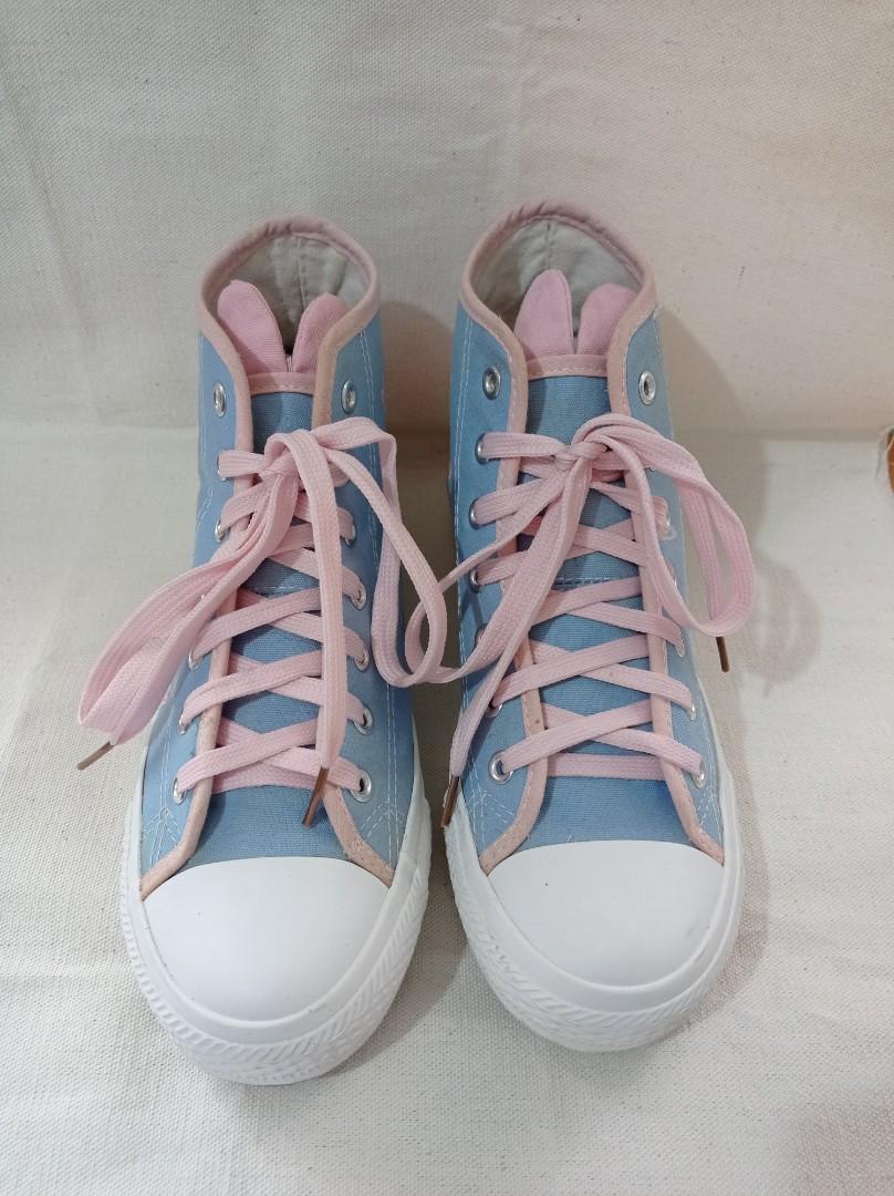 D.va converse outlet