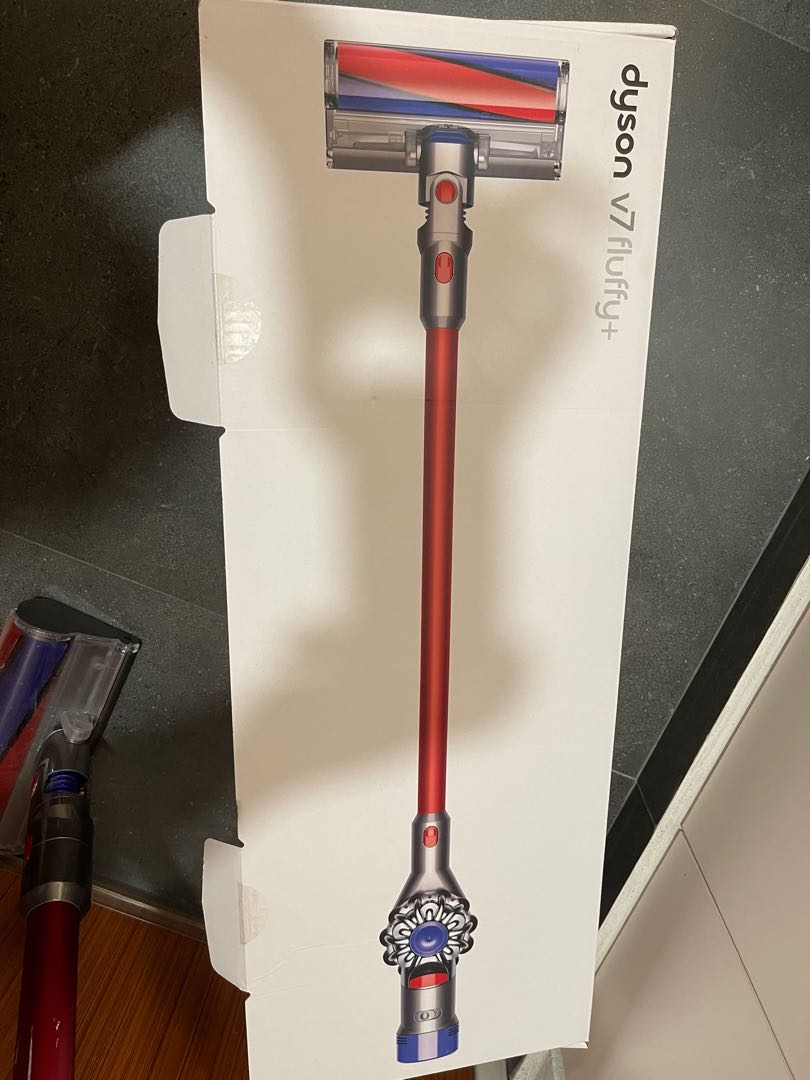 Dyson V7 Fluffy+, TV & Home Appliances, Vacuum Cleaner & Housekeeping
