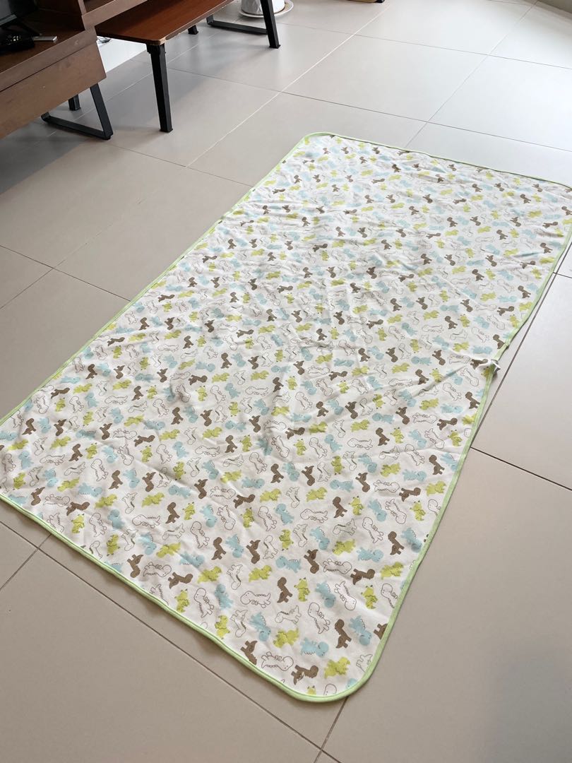 Emperor Baby Waterproof Mat **XXL**, Babies & Kids, Baby Nursery & Kids