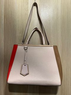 （分類：）位於 。 由 preloveditemshk 提交（商品編號 1155243741，圖片 1）。簡介： 。