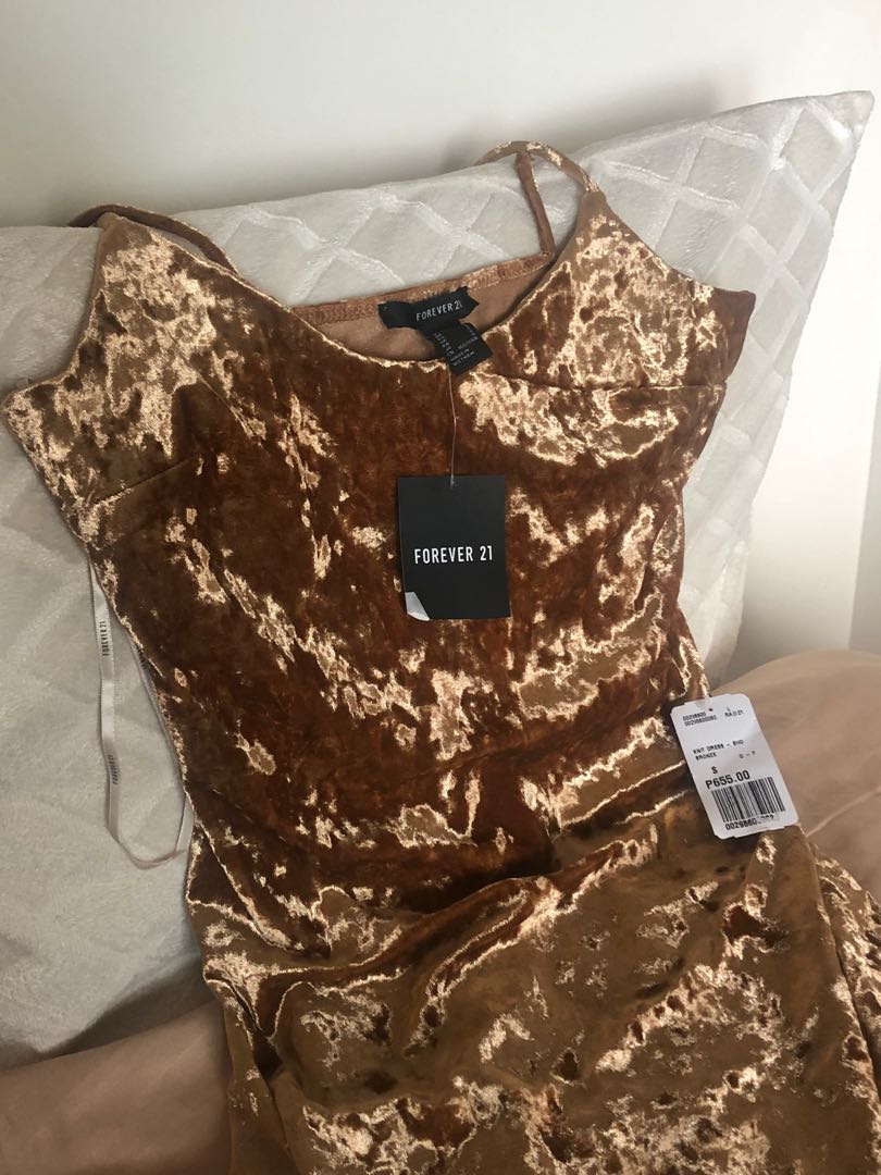 Forever 21 gold outlet velvet dress