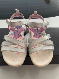 (Category: ) located in . Submitted by mummyput80 (Listing ID 1155148589, Image 1). Description: .