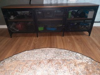 (Category: ) located in . Submitted by dwaynehaz (Listing ID 1155297591, Image 1). Description: .