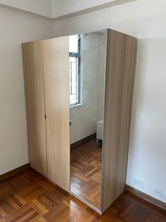 （分類：）位於 。 由 roxyreg 提交（商品編號 1155188005，圖片 1）。簡介： 。