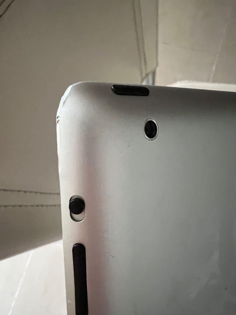 iPad 2 （分類：平板電腦 - iPad）位於 Hong Kong。 由 Pistachio 提交（商品編號 1155182647，圖片 3）。簡介： 16gb 狀態如圖中，Like New。