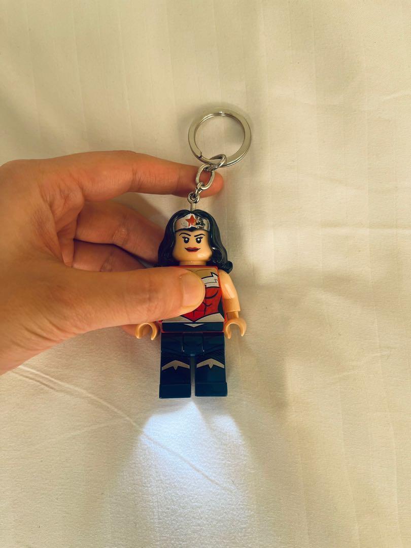 Lego wonder discount woman key light