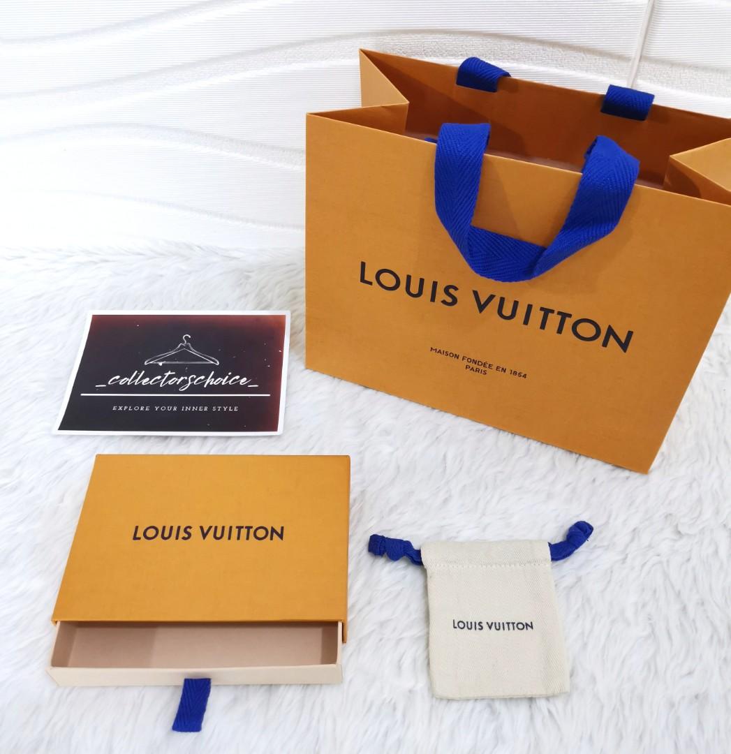Latest yr 2022 Louis Vuitton paper bag, Luxury, Accessories on Carousell