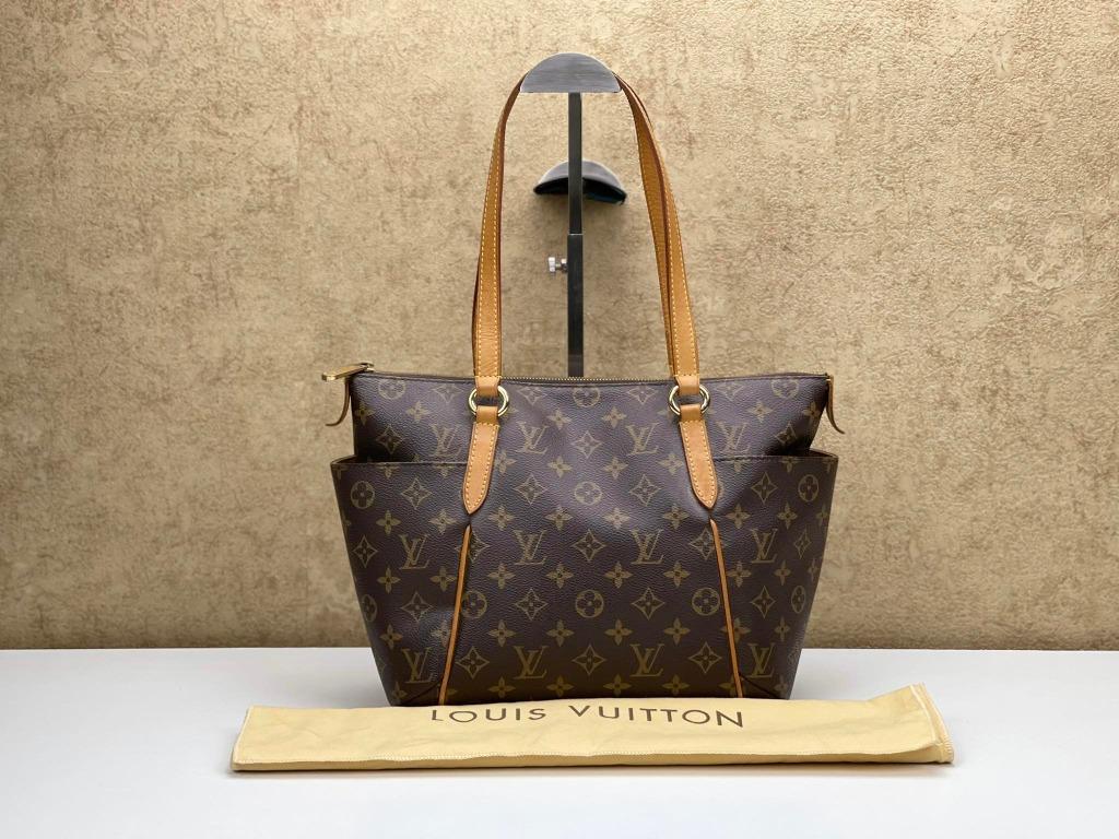 LOUIS VUITTON Damier Ebene Totally PM Tote Bag