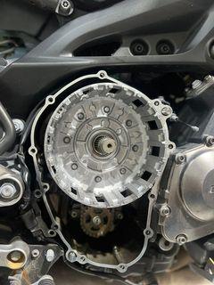 MT 09 / Tracer Clutch Housing Replacement