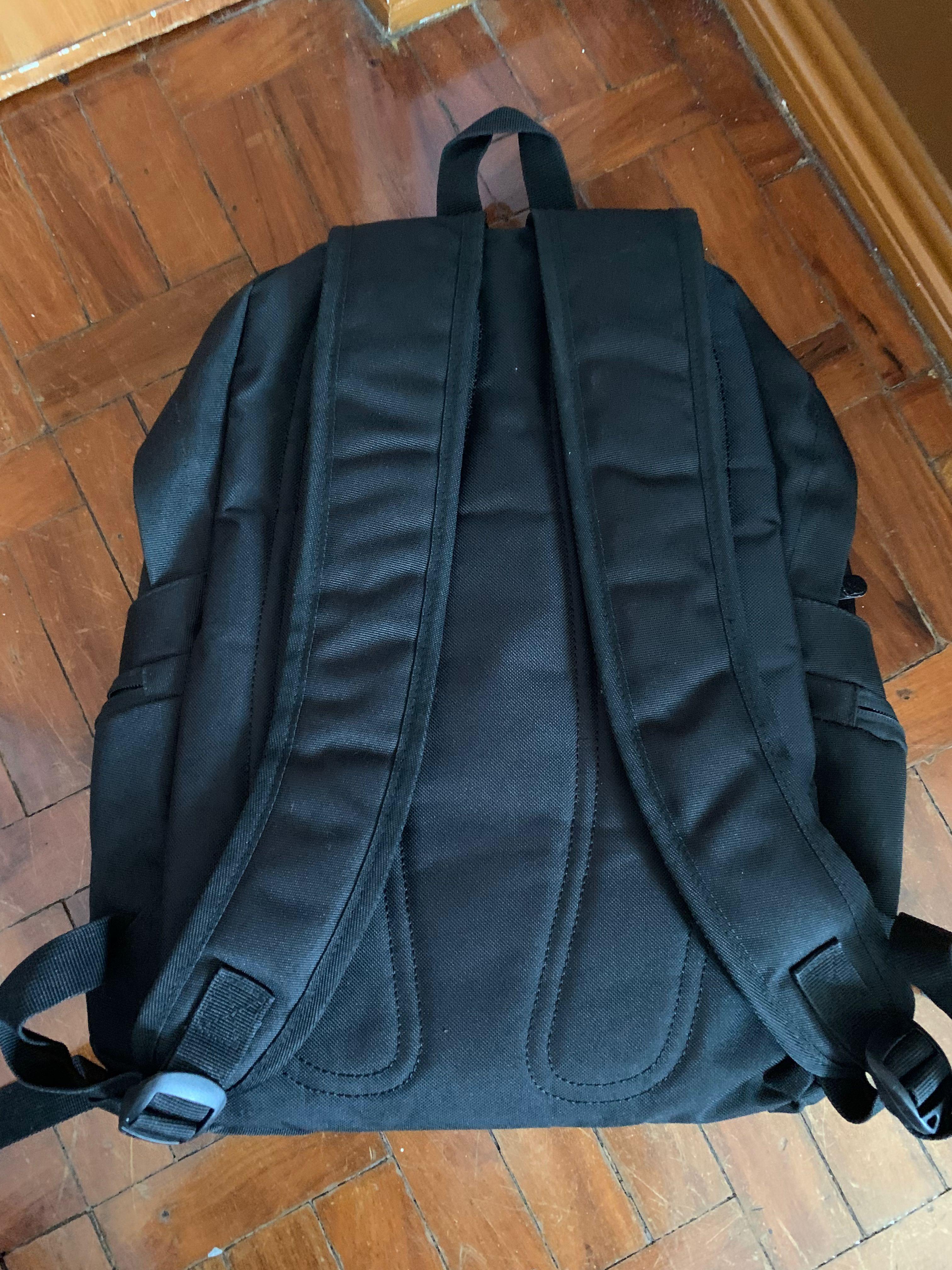 Plain black backpack, Men's Fashion, Bags, Backpacks on Carousell