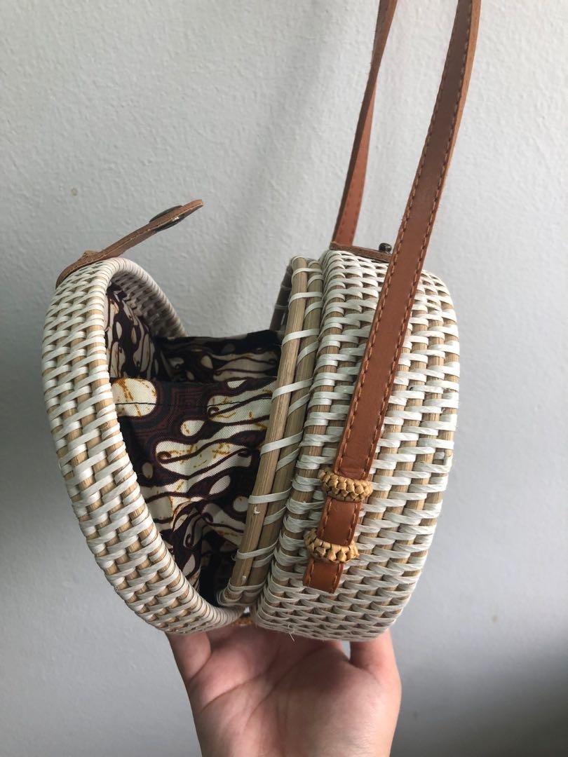 Rattan crossbody bag, Women's Fashion, Bags & Wallets, Crossbody Bags