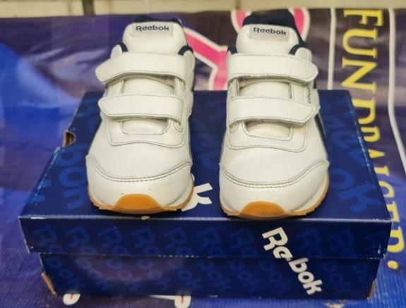 Reebok Royal CLJOG (for Kids) (Category: Babies & Kids Fashion) located in Quezon City. Submitted by apple.picker (Listing ID 1155311582, Image 2). Description: Great condition Only worn when going to the mall/attending kiddie parties/online class Comes with box Size 11.5 Kids US.