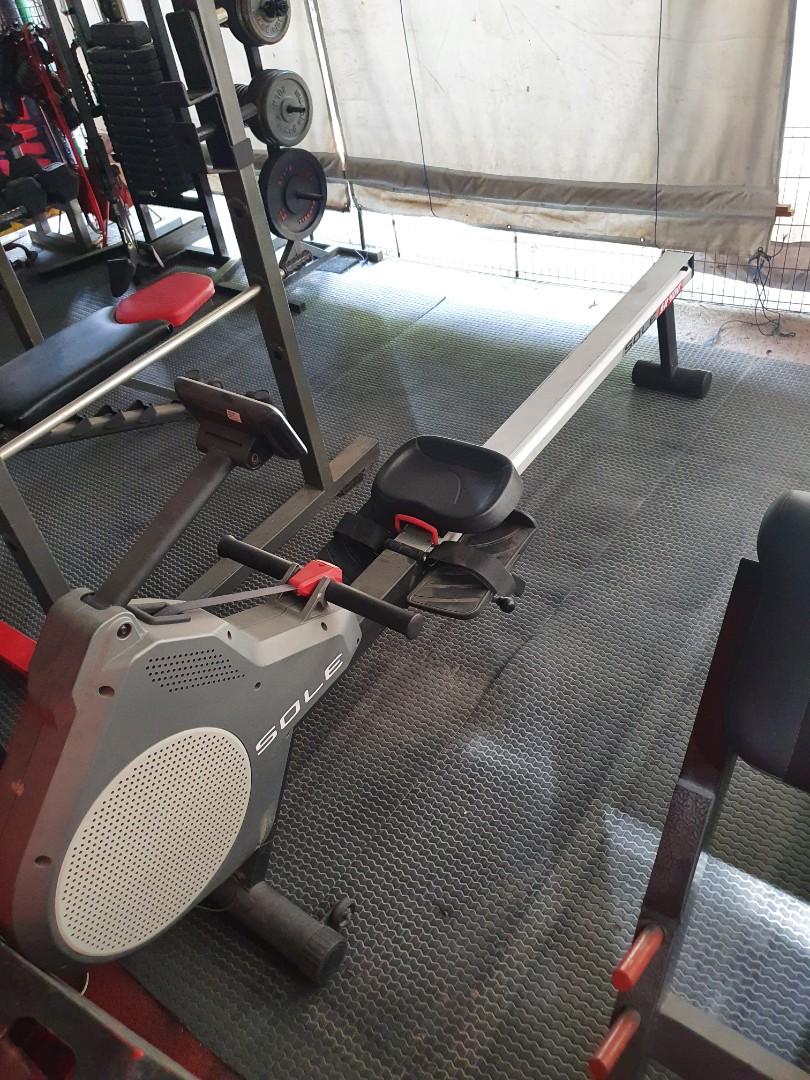 Rowing machine cardio crossfit rower, Sports Equipment, Exercise ...