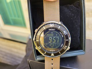 （分類：）位於 。 由 siuto79 提交（商品編號 1155190855，圖片 1）。簡介： 。