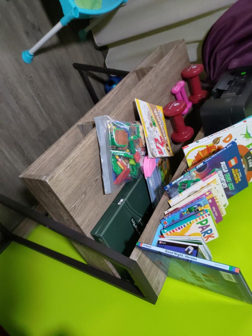Study table (Category: Other Home Furniture) located in Singapore. Submitted by fariedhashim (Listing ID 1155130722, Image 2). Description: only the study table, self pick up..