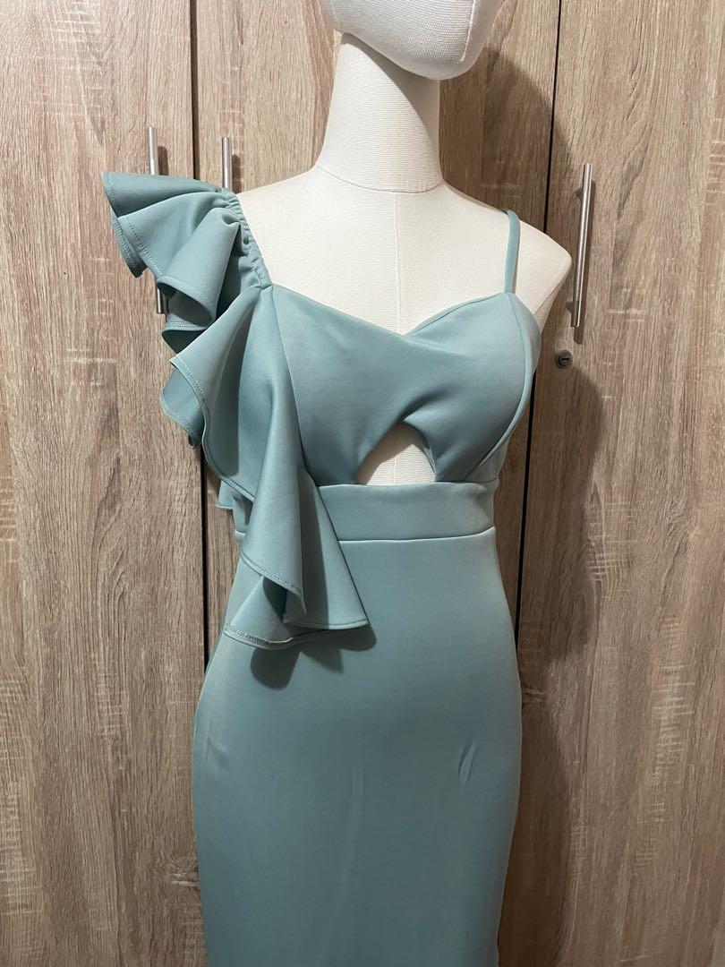 Sky Castle neoprene dress (Category: Evening dresses & gowns) located in Bacoor. Submitted by unit_1509 (Listing ID 1155280240, Image 2). Description: Used once Can pass as new 10/10 condition Runs small Fits medium Perfect for events RFS Decluttering Shipping c/o buyer via Shopee checkout and J&T.