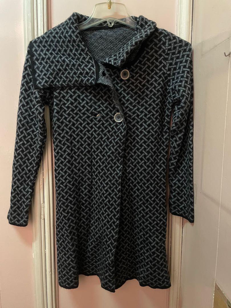 Sweater Coat - Made in Italy!!! (Category: Coats, Jackets and Outerwear) located in Taguig. Submitted by beyonie (Listing ID 1155190344, Image 2). Description: For spring/winter For size S to M.