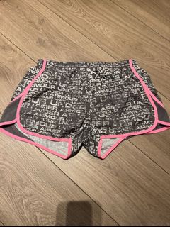 （分類：）位於 。 由 charlottel88 提交（商品編號 1155283497，圖片 1）。簡介： 。