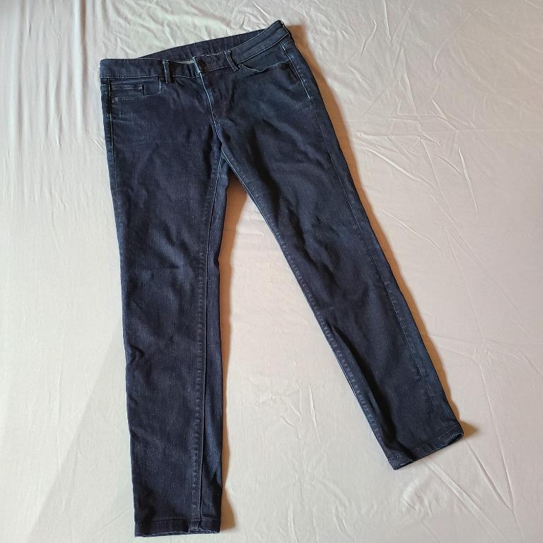 Uniqlo dark blue selvedge denim pants, Women's Fashion, Bottoms, Jeans ...