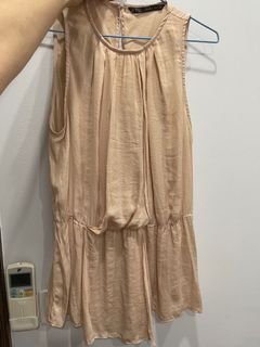 (Category: ) located in . Submitted by 12sellpreloved (Listing ID 1155266955, Image 1). Description: .
