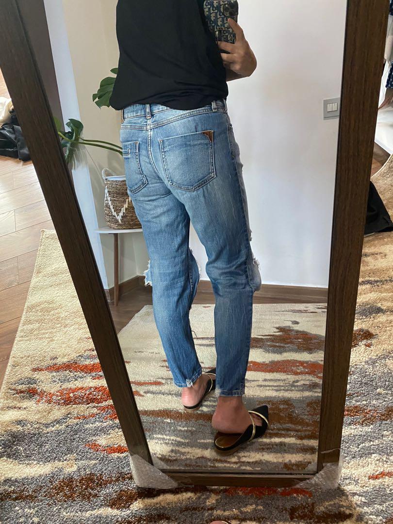 Zara denim ripped jeans size 34, Fesyen 