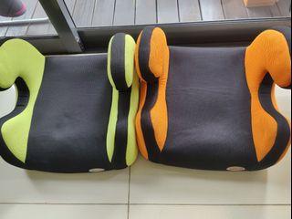 1 booster seat (luminous green)