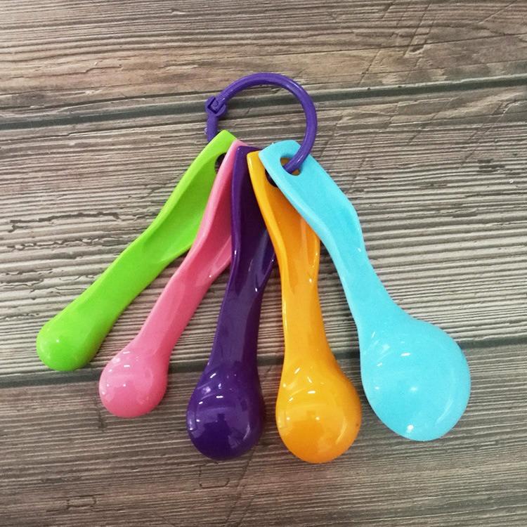 5Pcs Wicemoon Measuring Spoon Set Multicolor Silicone Kitchenware Cooking Tools with Plastic Handle and Hanging Loop 5Pcs Wicemoon Measuring Spoon Set Multicolor Silicone Kitchenware Cooking Tools with Plastic Handle and Hanging Loop