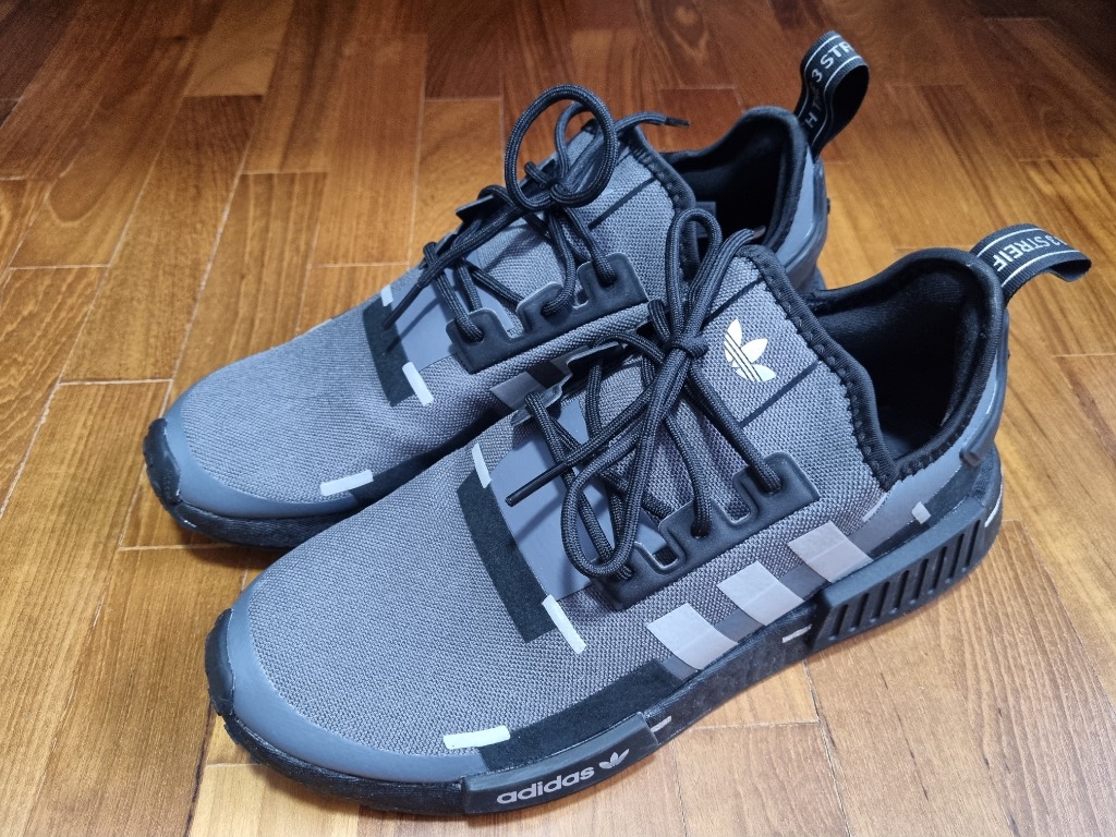 Adidas NMD R1 Core Black / Silver Metallic / Carbon // US8.5~UK8 // GZ7946,  Men's Fashion, Footwear, Casual shoes on Carousell