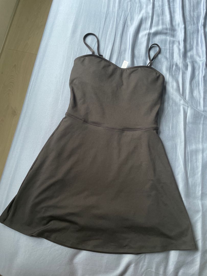 Alosoft Courtside Tennis Dress Black, 女裝, 連身裙 & 套裝, 連身裙 Carousell