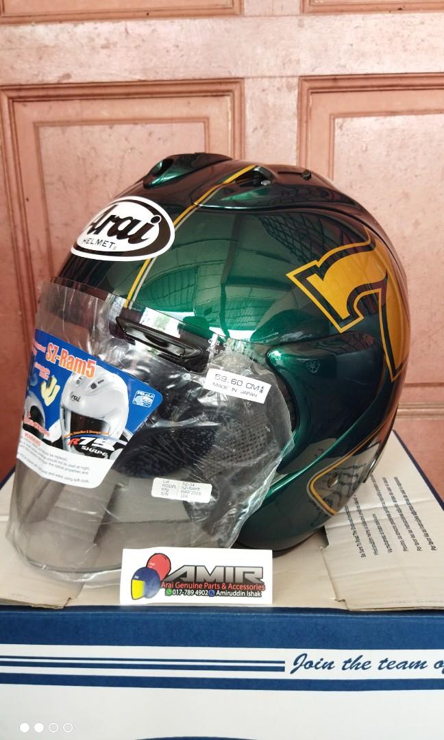 Arai cafe racer helmet top