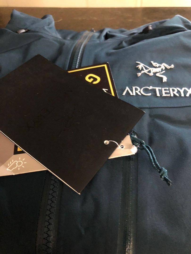 Arc'teryx 不死鳥Alpha SV jakcet (加拿大製), 男裝, 外套及戶外衣服