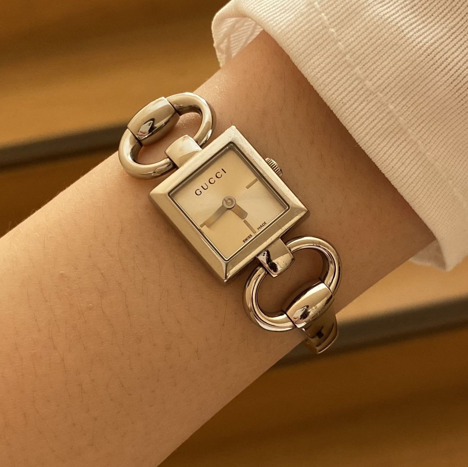 Gucci horsebit 2024 bangle watch