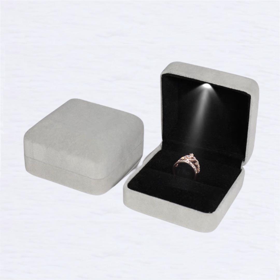 Wedding ring display best sale box
