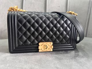 (Category: ) located in . Submitted by Justwan2shop (Listing ID 1155350913, Image 1). Description: .