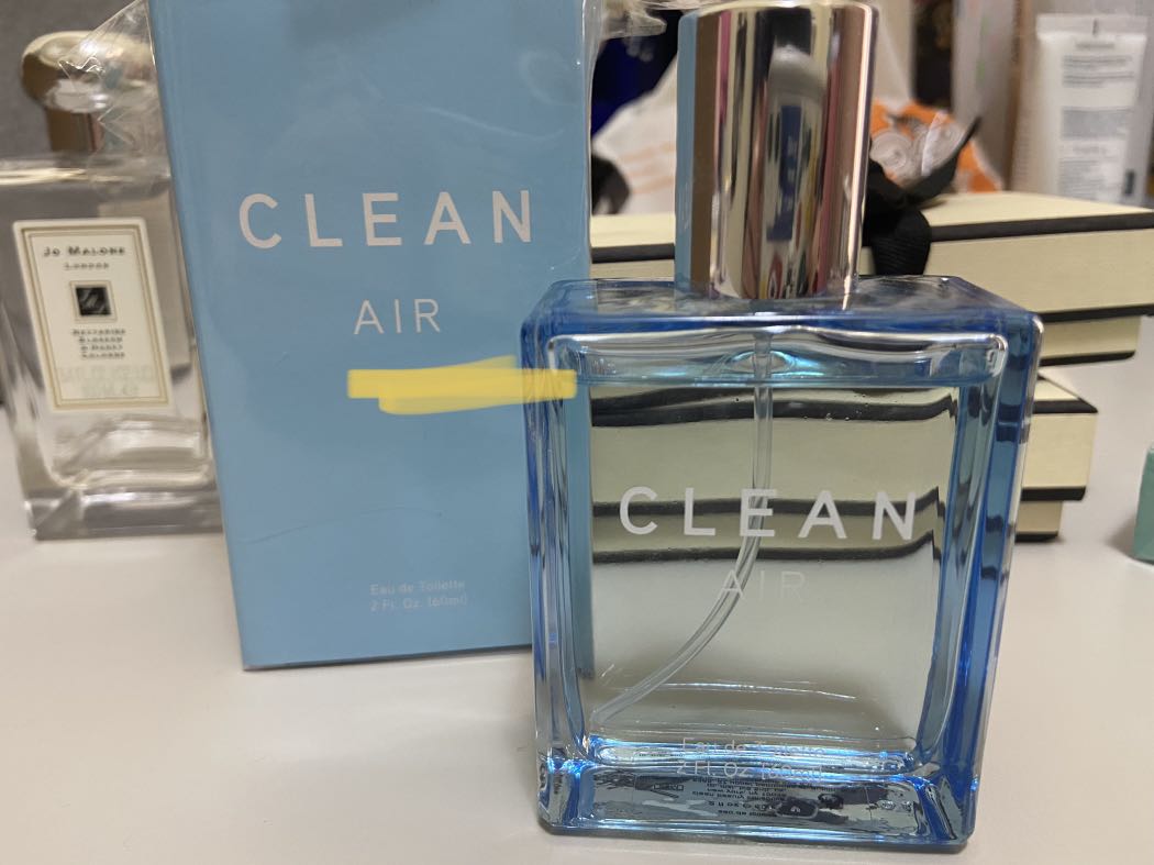 Clean air edt top