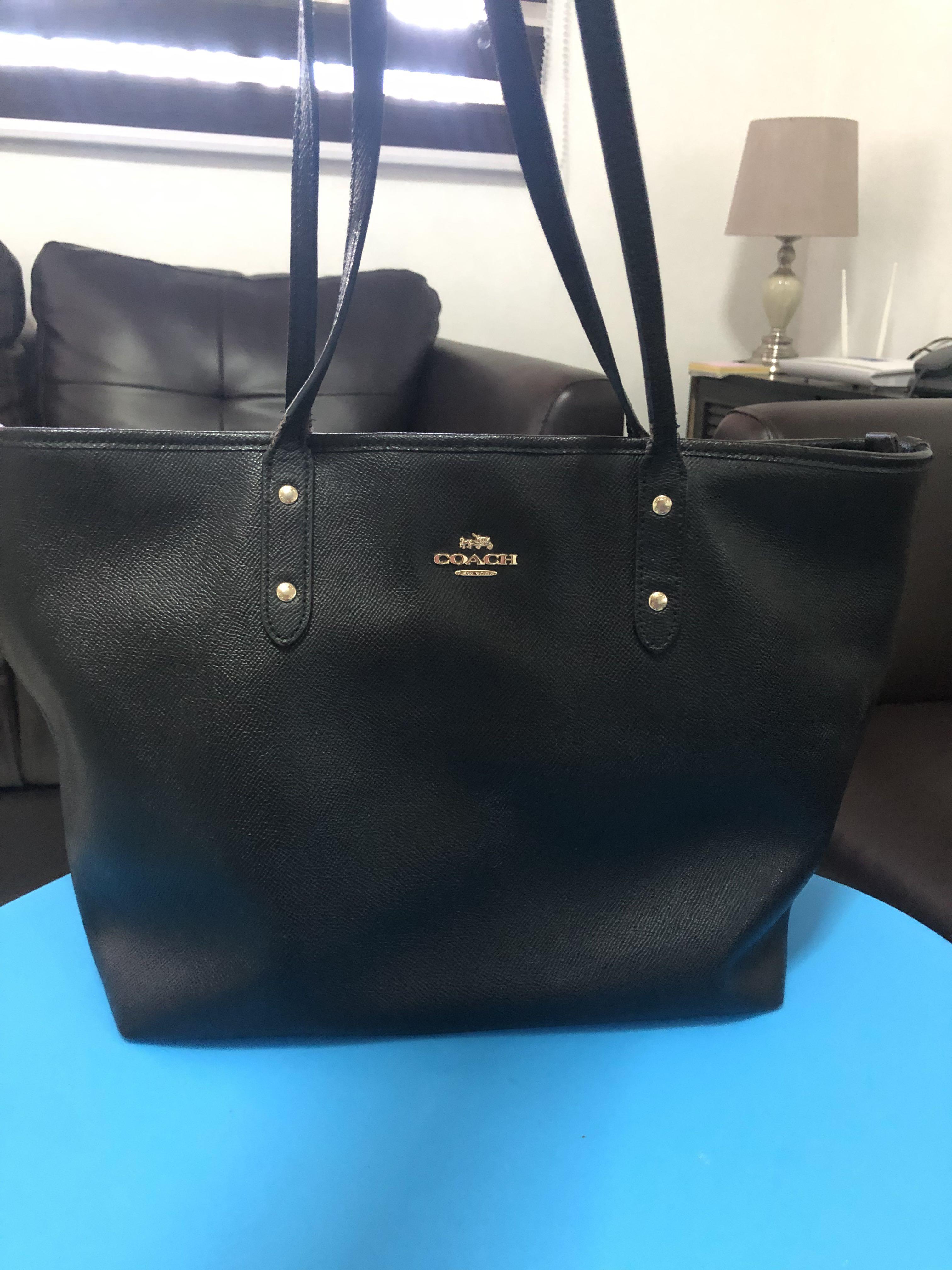 Coach pebble hot sale leather tote