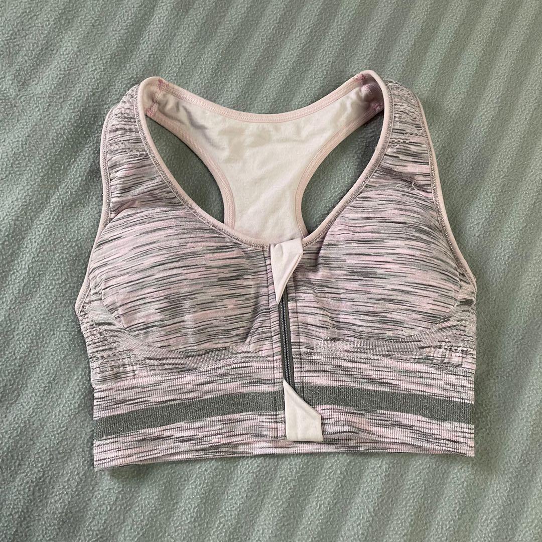 Front Zip Sports Bra (Category: Activewear) located in Manila. Submitted by shop.declutter (Listing ID 1155442029, Image 1). Description: Xs on tag.